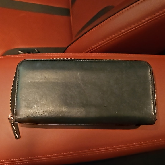 Zip around wallet - Picture 3 of 3
